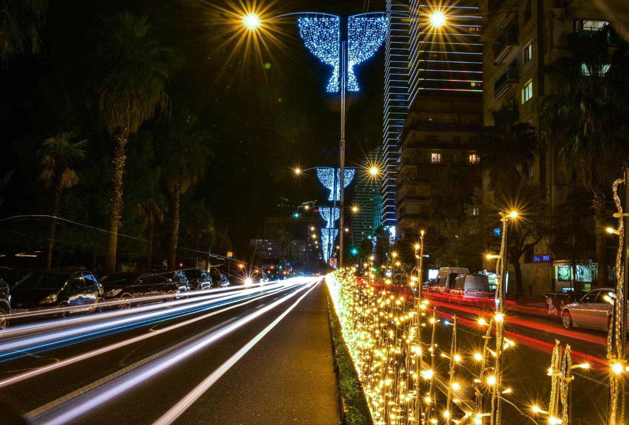 Batumi Orbi City Apart Hotel Bagian luar foto